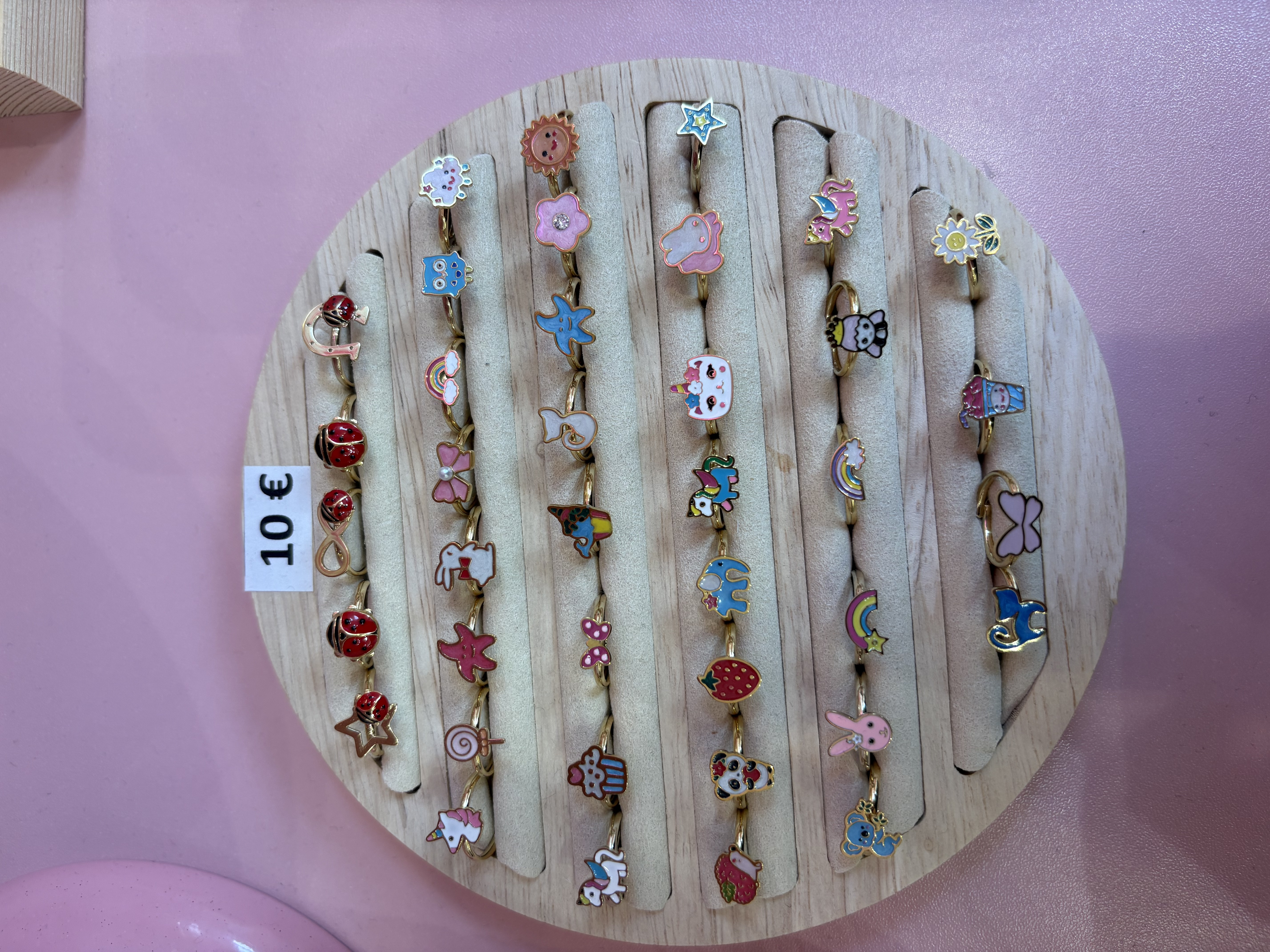 Bagues ajustables pour enfants motifs colorés